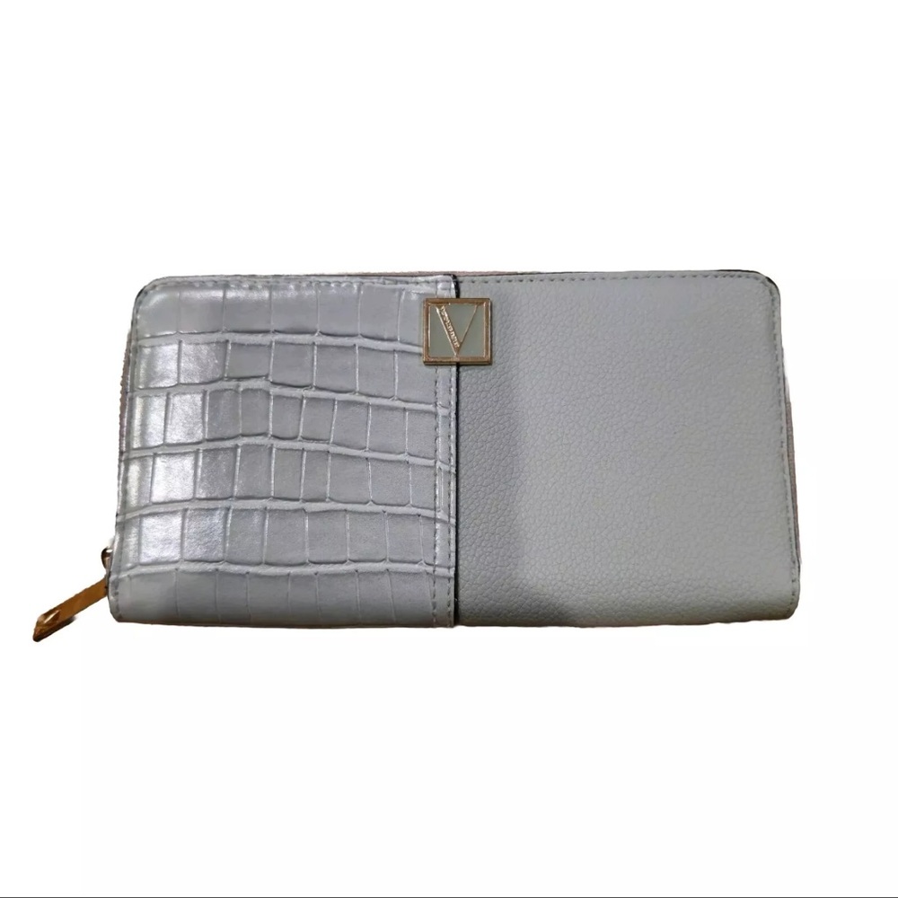 Y2K vintage retro Victoria’s Secret Crocodile Mint Green Wallet